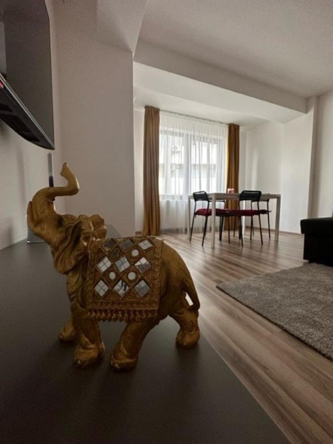 Escape Lounge Διαμέρισμα Κραϊόβα Εξωτερικό φωτογραφία